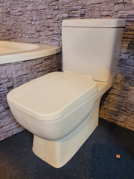 Nero Modern Close Coupled Toilet + Soft Close Seat